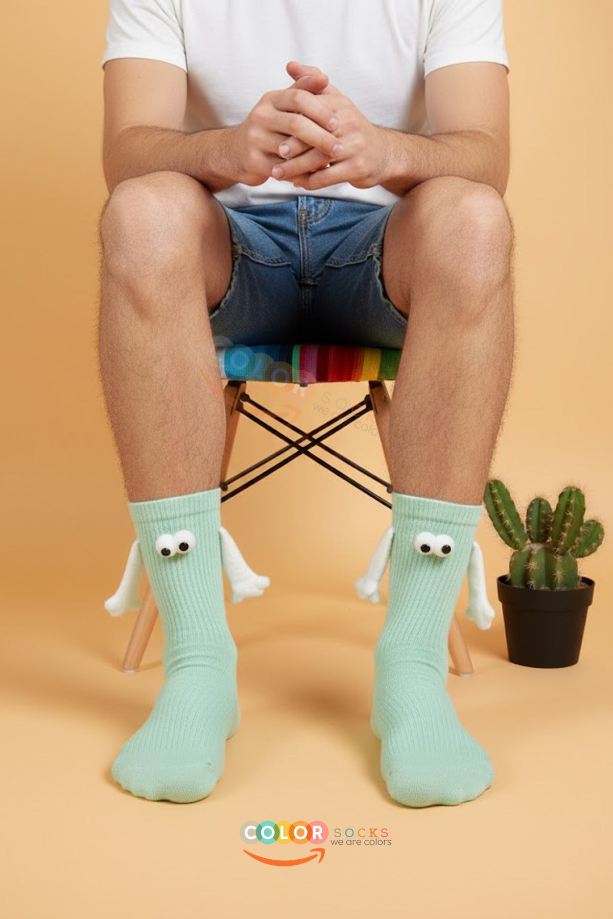 Color Socks 1 Çift Turkuaz El Ele Tutuşan Gözlü Mıknatıslı Çorap Seti (UNİSEX) Turkuaz